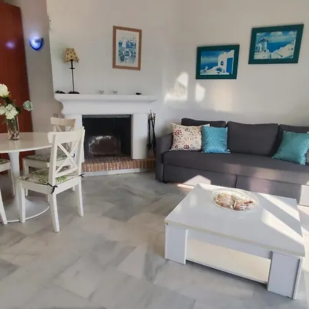 In Puerto Marina With Beautiful Views Of The Sea And The Boats Appartement