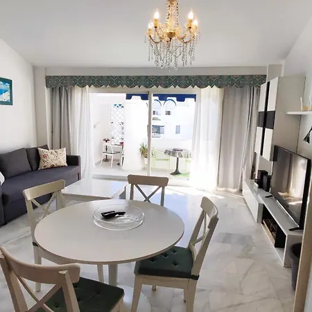 In Puerto Marina With Beautiful Views Of The Sea And The Boats Apartment